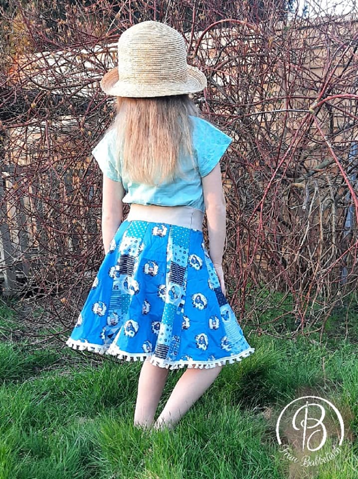 Pattern Salix Mini Children's Bell Skirt Freebook