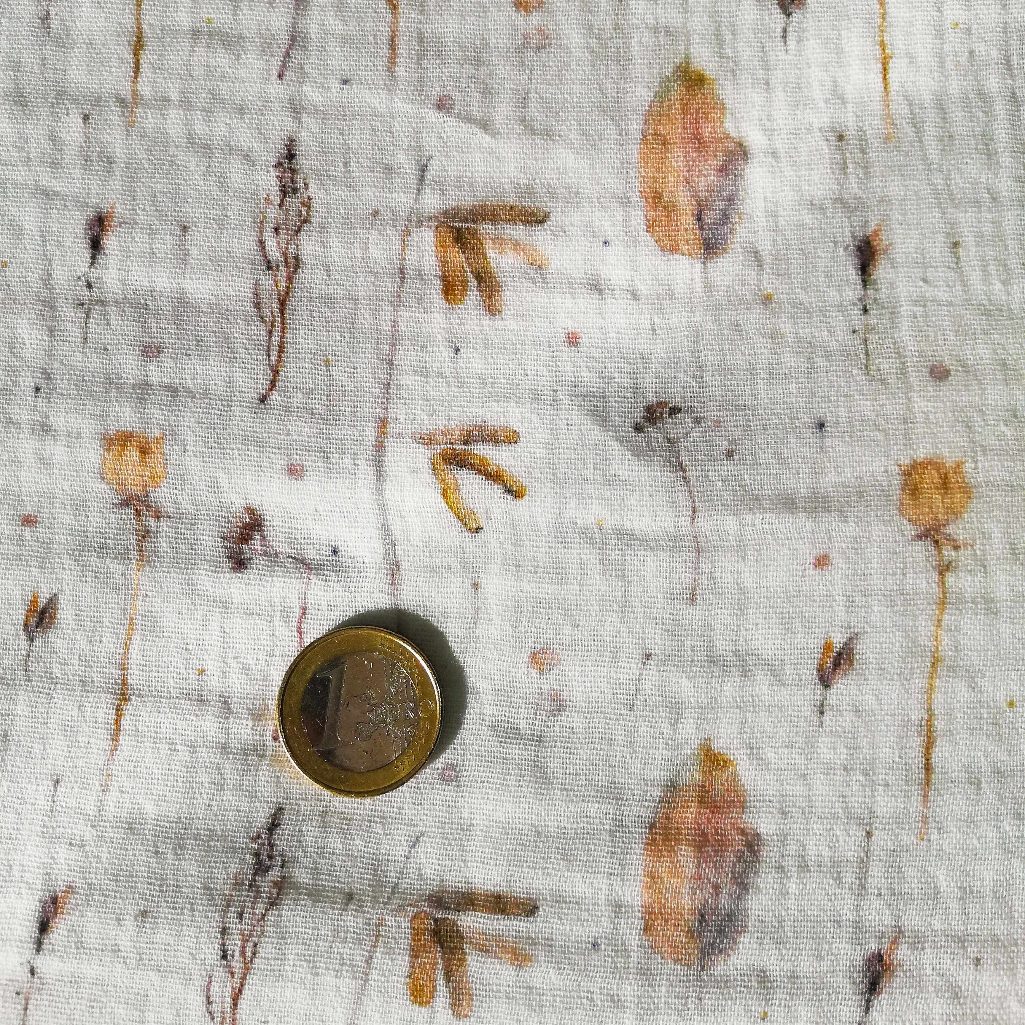 Fine cotton muslin with delicate leaves