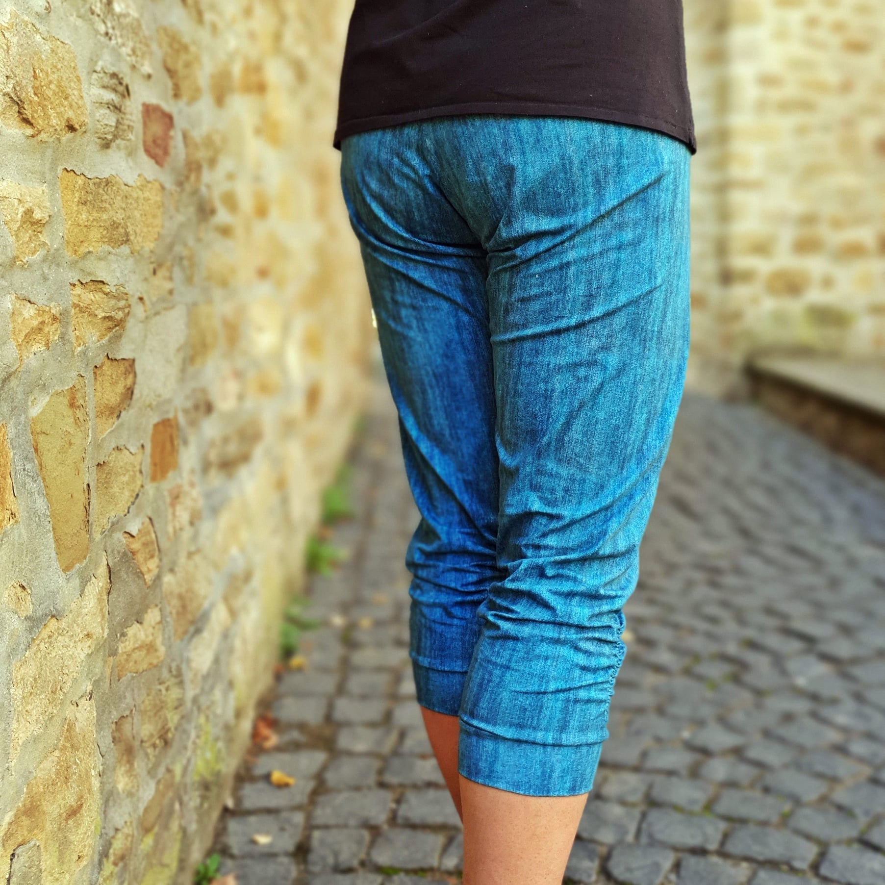 Katniss trouser cut with side gathers