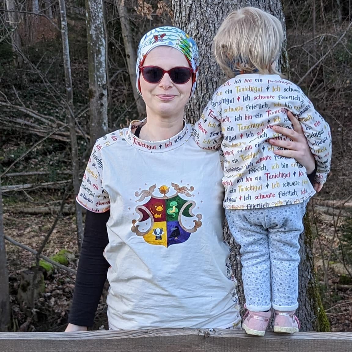 Coupe raglan mère-enfant Genna & Glenni comme un papier découpé