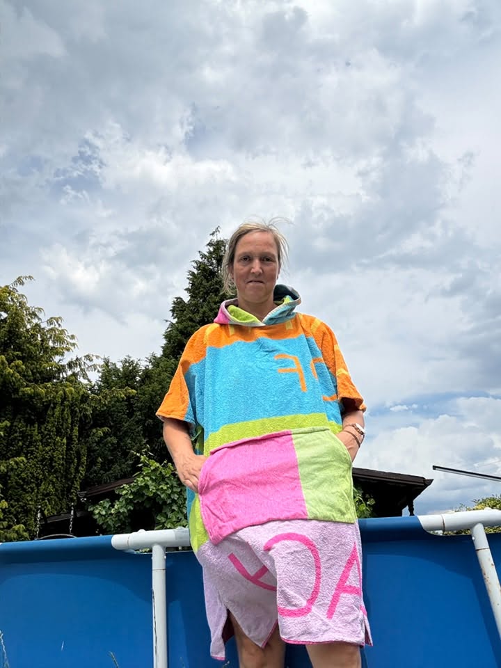Schnittmuster Badeponcho HOSTA – kuscheliger Badeponcho für Kinder & Erwachsene