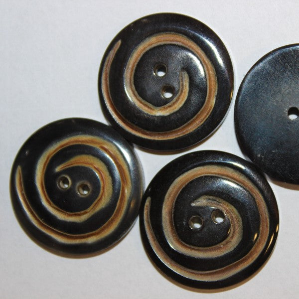 Budke natural button buffalo horn black with spiral milling 3 cm