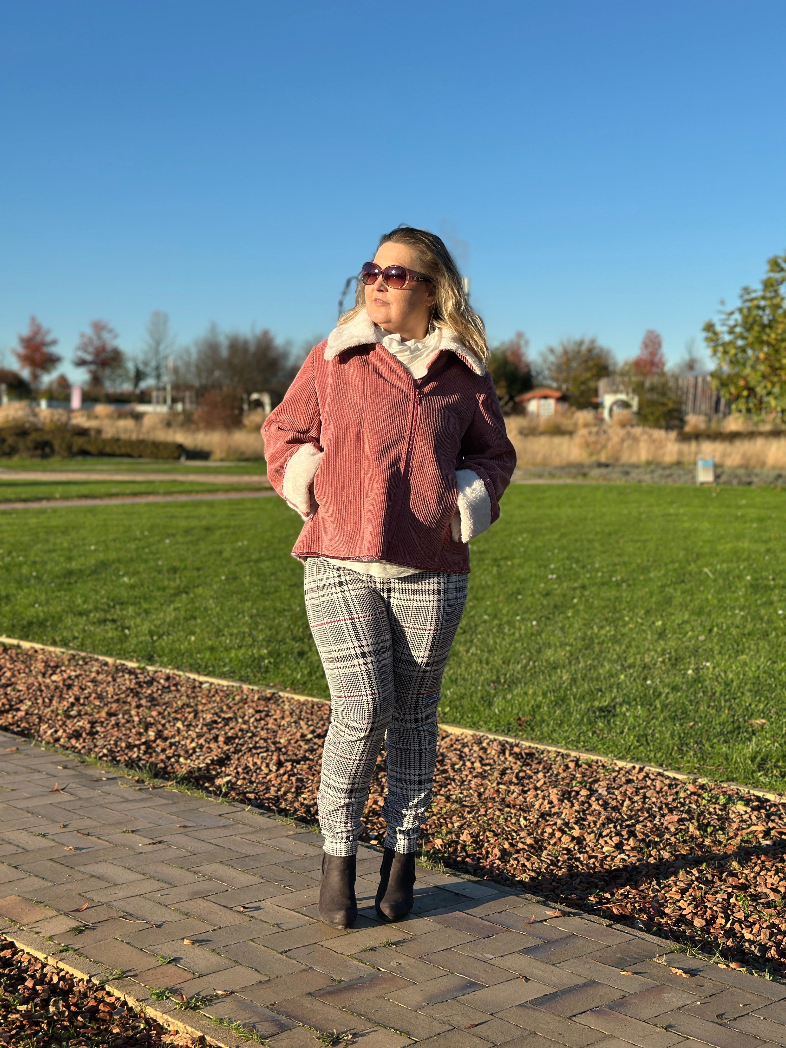 Pattern Quendel short jacket for women