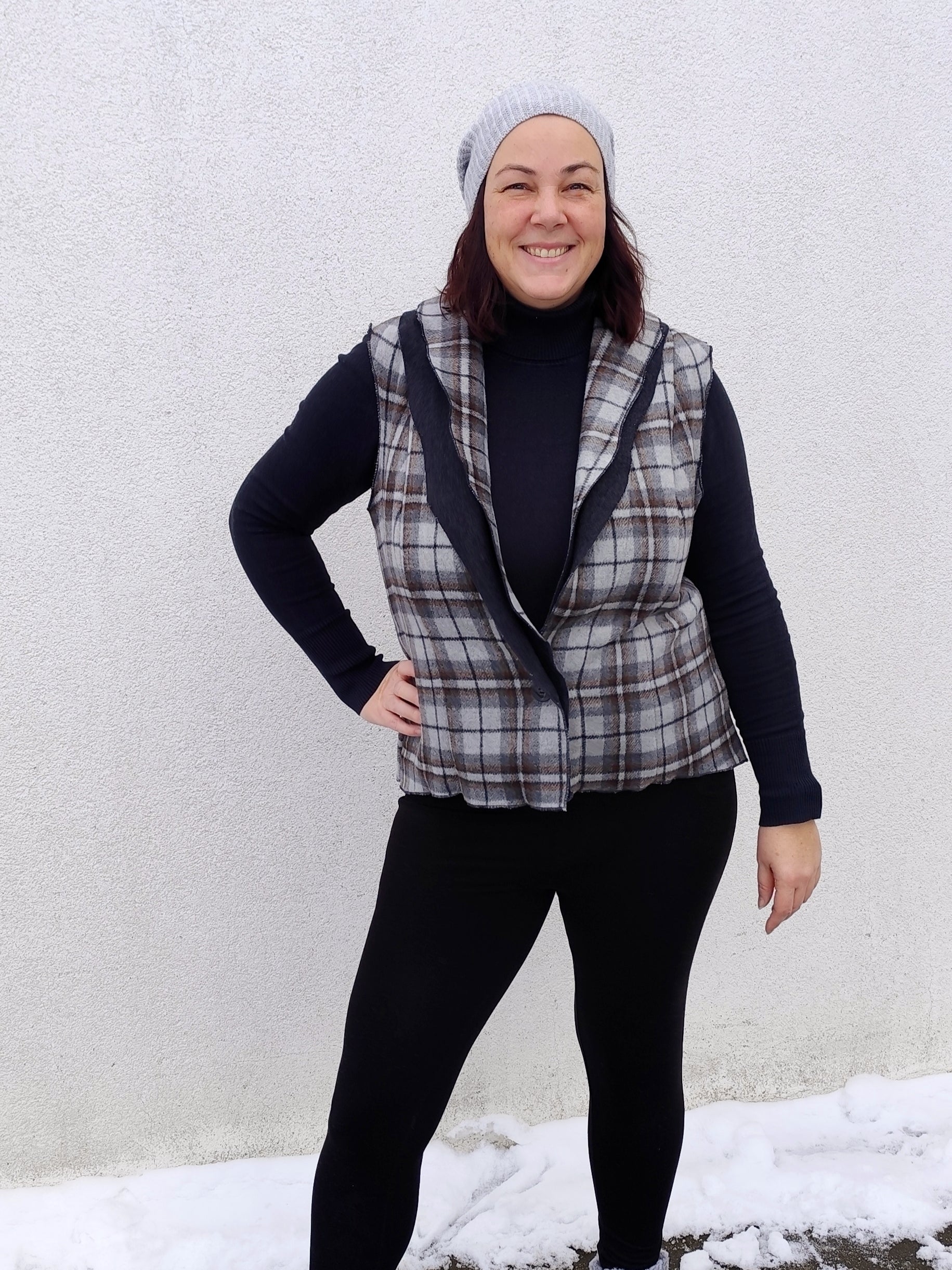 Schnittmuster Kalmia Weste mit doppeltem Wellen-Schalkragen