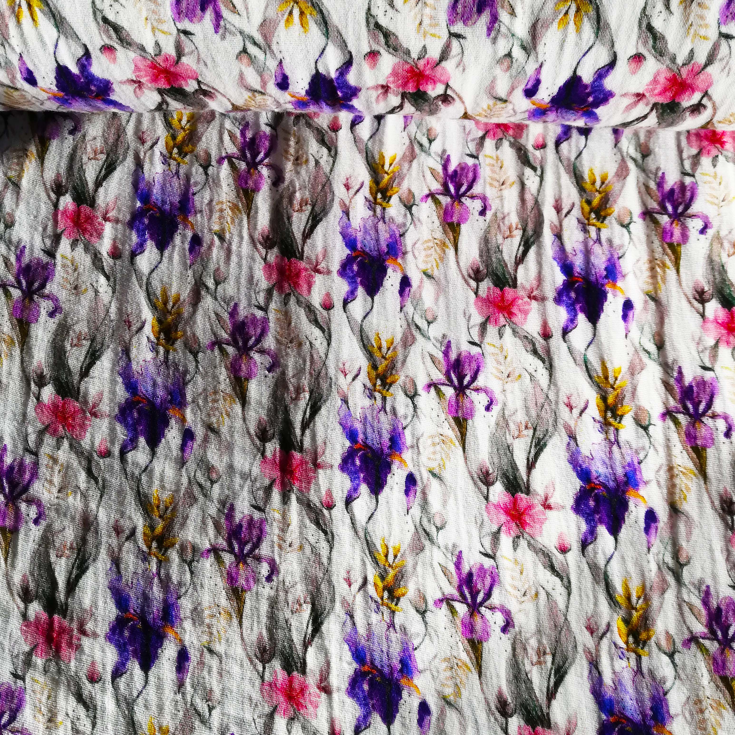 Fine cotton muslin with delicate iris flowers 