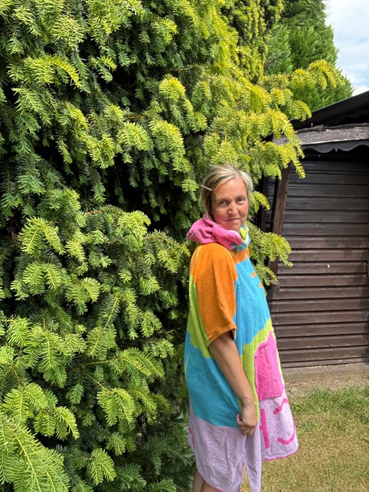 Schnittmuster Badeponcho HOSTA – kuscheliger Badeponcho für Groß & Klein