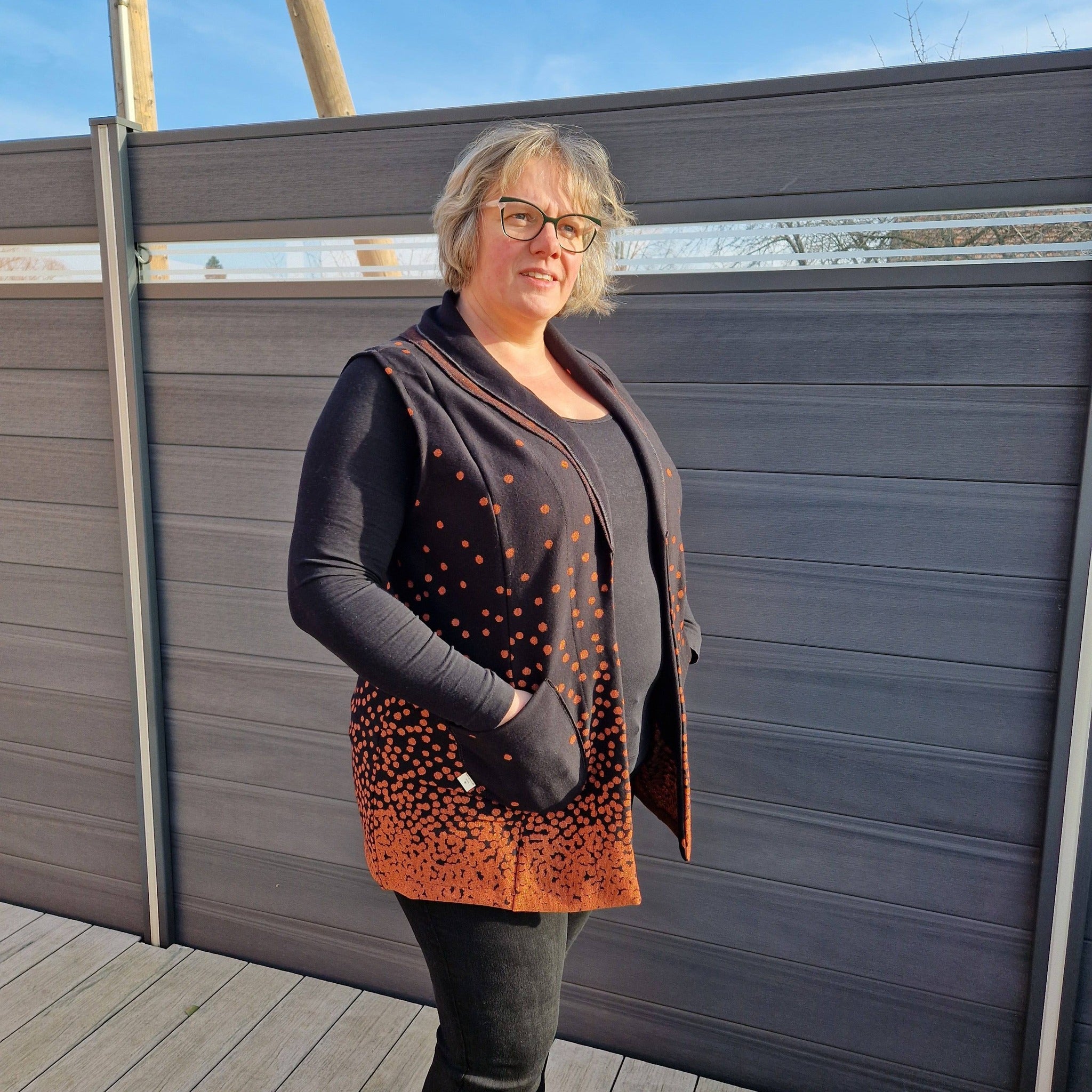 Schnittmuster Kalmia Weste mit doppeltem Wellen-Schalkragen