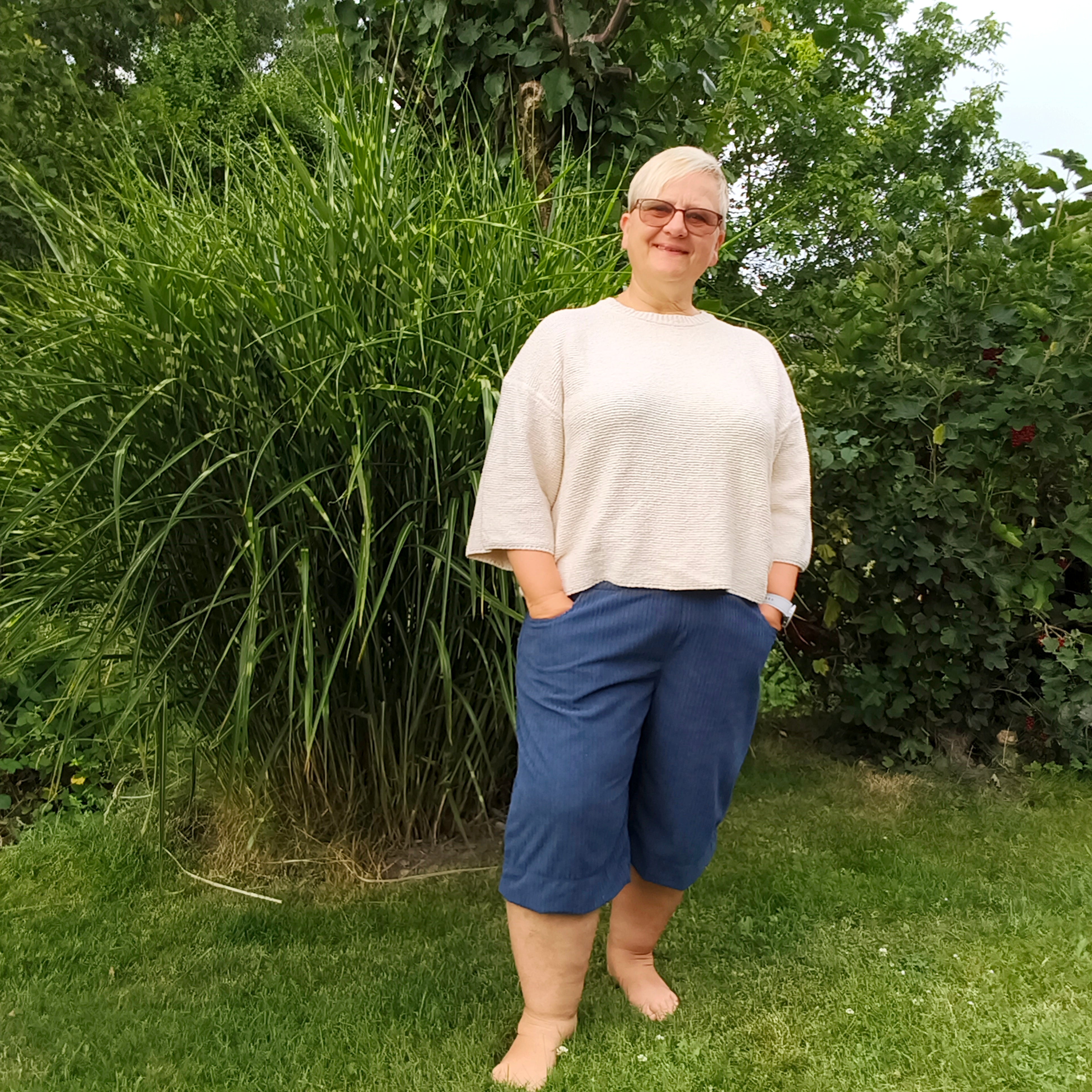 Schnittmuster INULA weiter Cargo Jeans Hosenschnitt mit Gummibund, Aufgesetzten Taschen